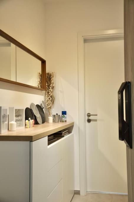 New Studio Apartment In Central Budapest - Free Parking Eksteriør billede